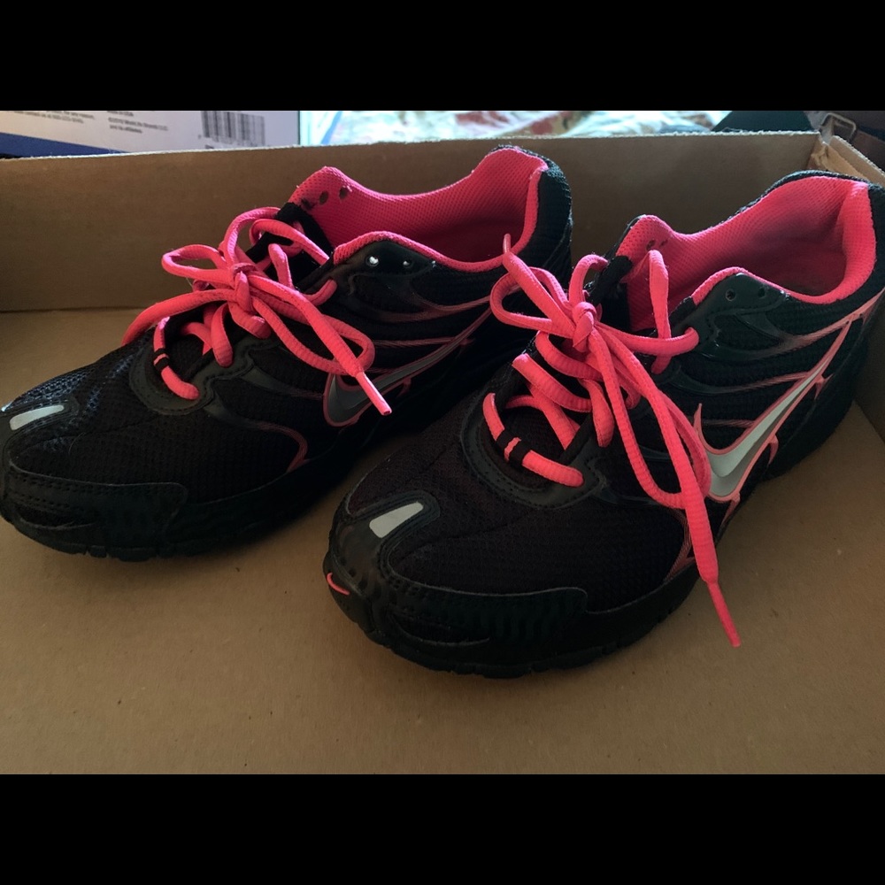 Don’t wear~ Nike size 7.5